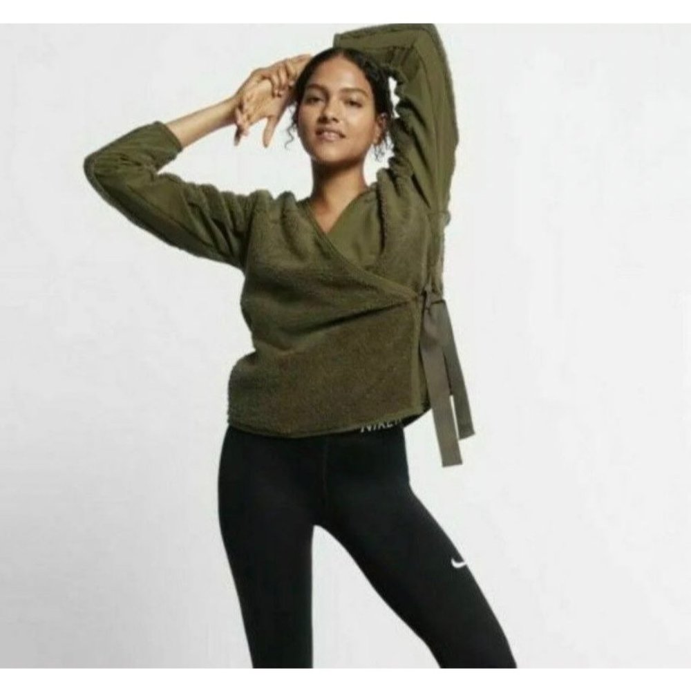 Nike Sherpa Training Wrap Top Jacket Olive Green